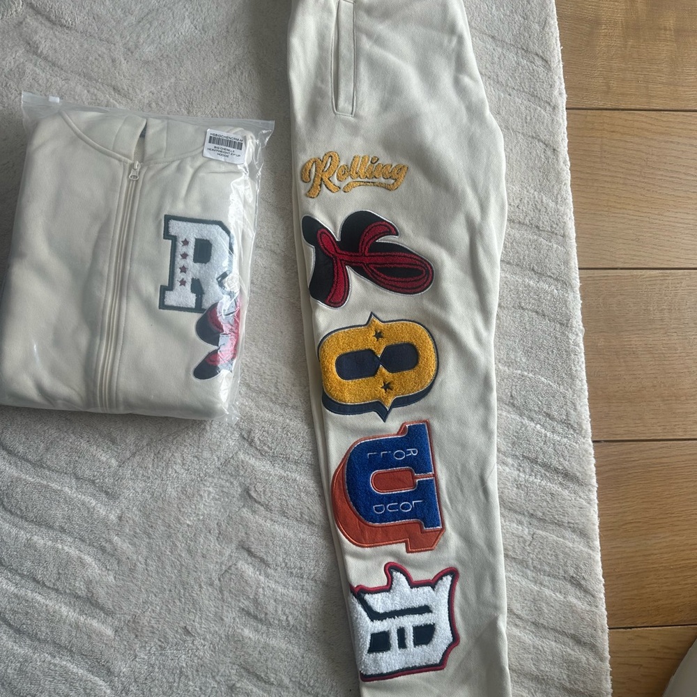 Rolling Loud Men's Cream Zip-Up Sweater with Graphic Patches